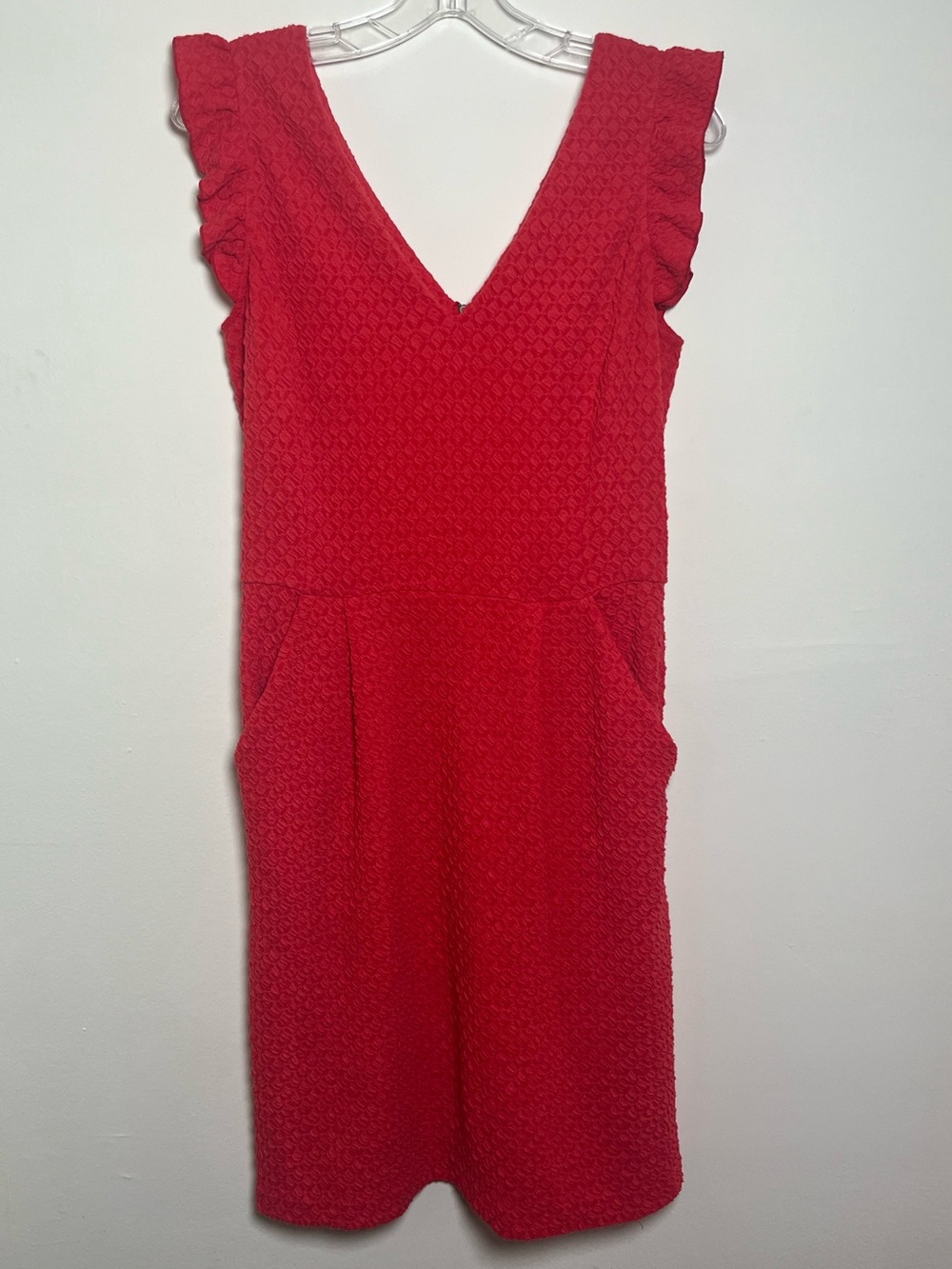 Women's Tabitha Red Coral V-Neck Textured Ruffle Sleeve Dress Size 6